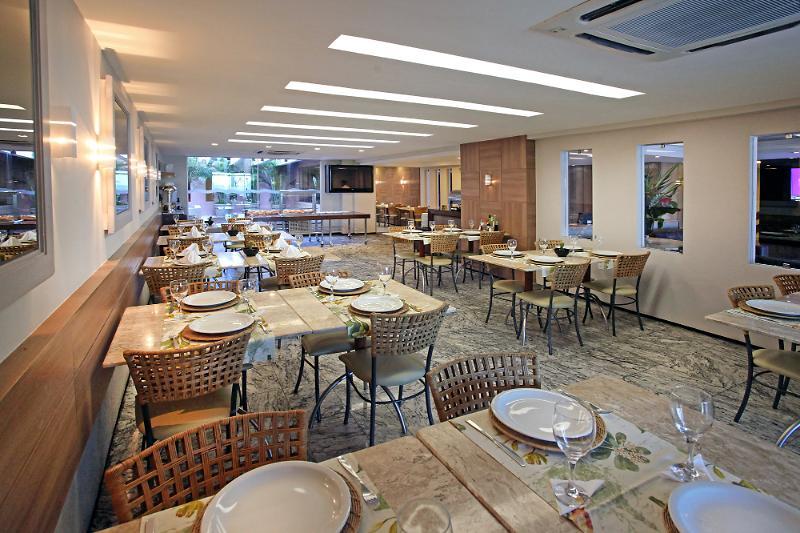 Hotel Sambura 3*